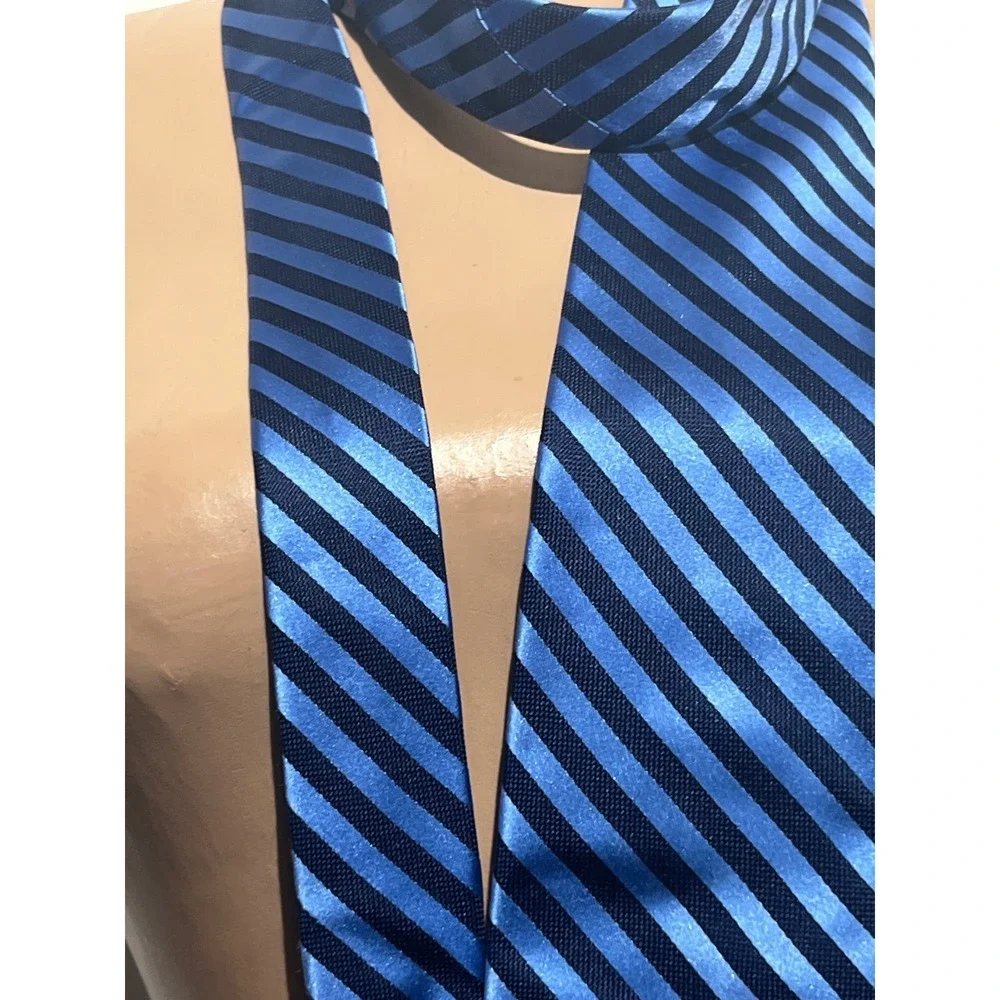 Nautica silk necktie